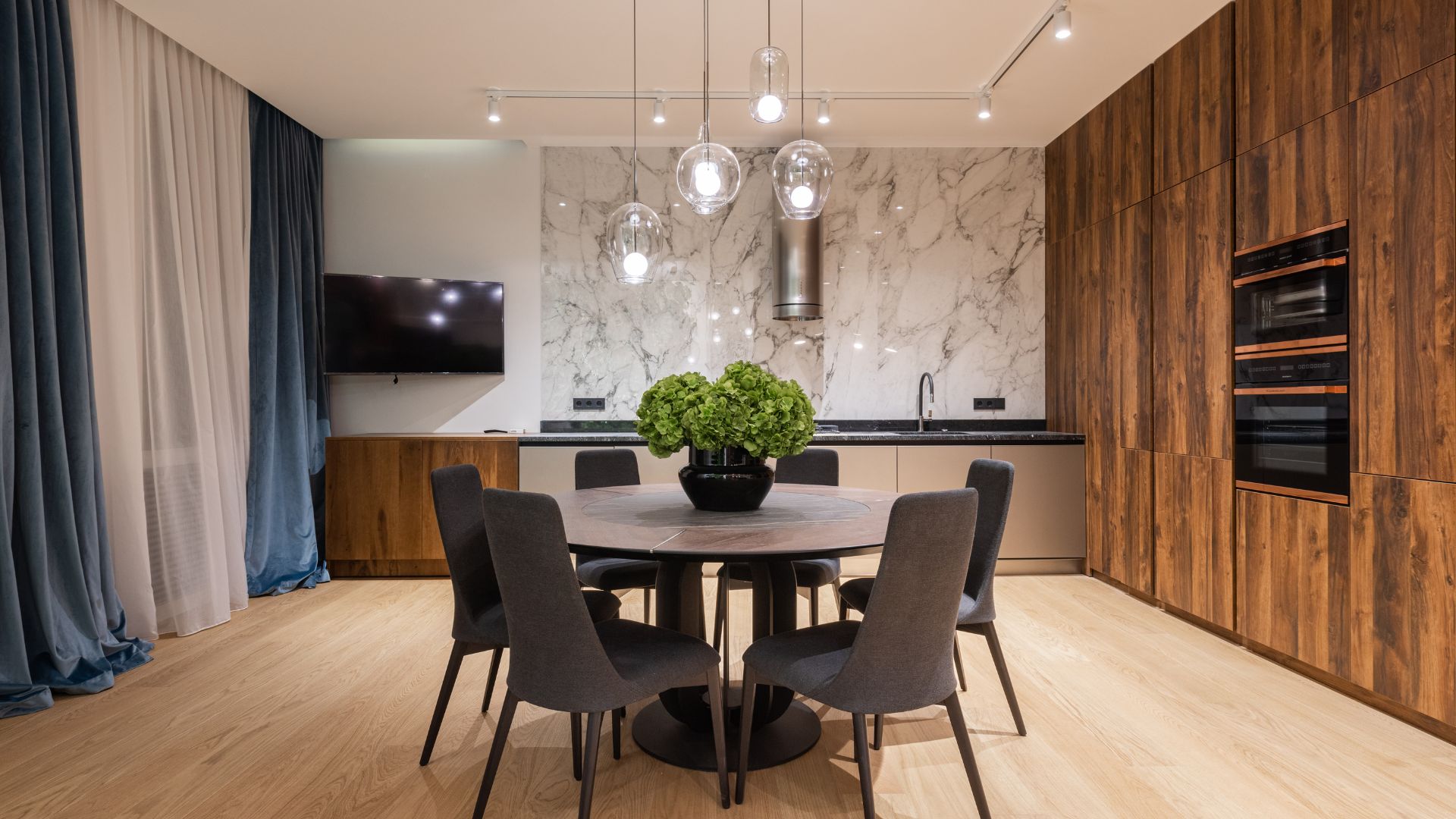 Luxury Wood Polish
